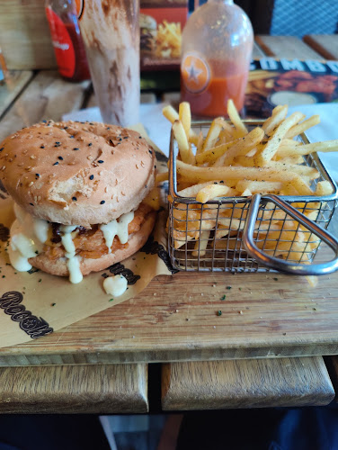 RocoMamas Loftus