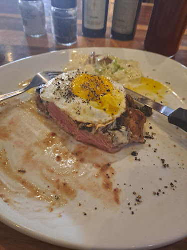 Cappello Newtown Junction - Hospitality and gastronomy