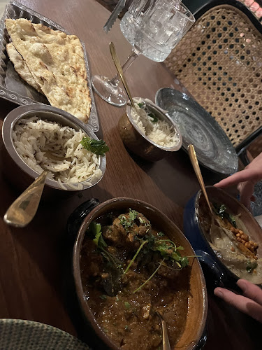 Opinii despre Modern Tailors The Ambassador în Pretoria - Hospitality and gastronomy