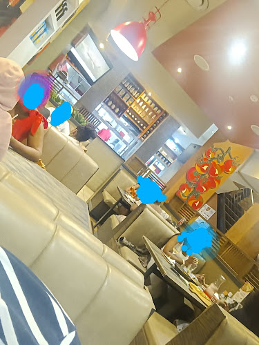 Comentarii opinii despre Panarottis Maponya Mall