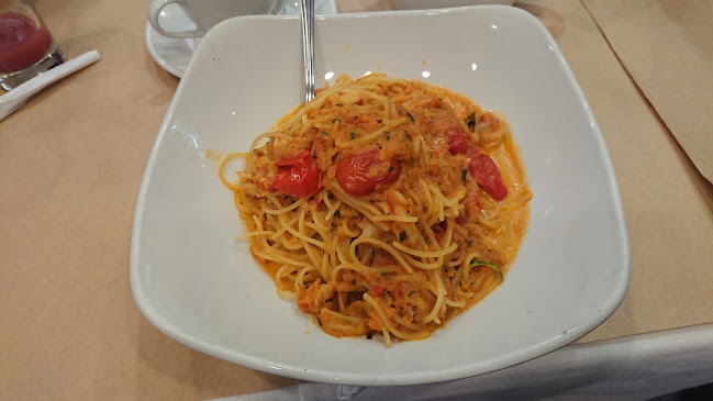 Shop L67, Cavendish Square, Cavendish St, Claremont, Cape Town, 7708