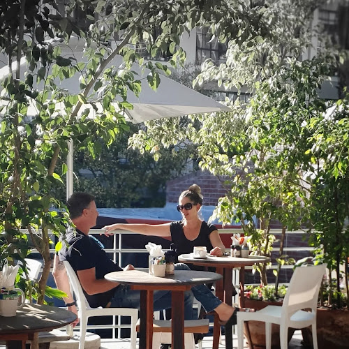 Comentarii opinii despre Pool Caffe