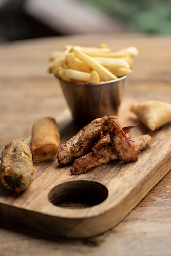 Comentarii opinii despre Moonshot Café