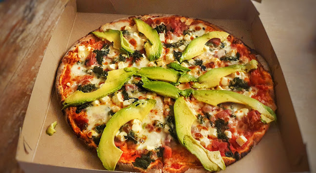 Opinii despre KRISPY CRUST PIZZA în Centurion - Hospitality and gastronomy