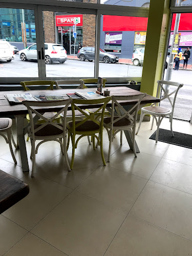 85A Regent Rd, Sea Point, Cape Town, 8060