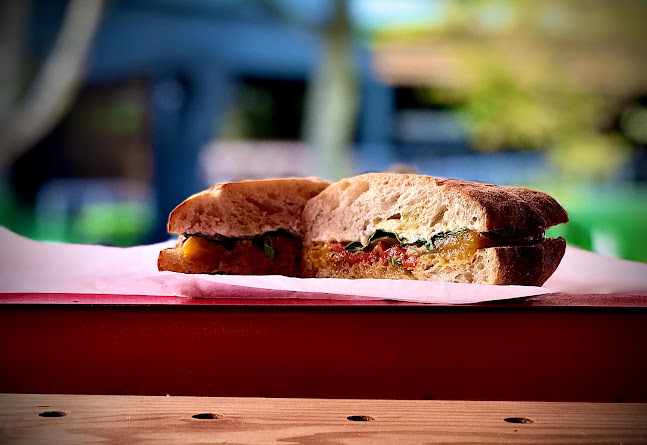 Opinii despre KC Bakery (Klaudia's) în Pretoria - Hospitality and gastronomy