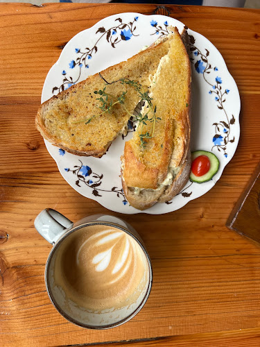 Foakes Coffee Roastery & Bakery - Hospitality and gastronomy