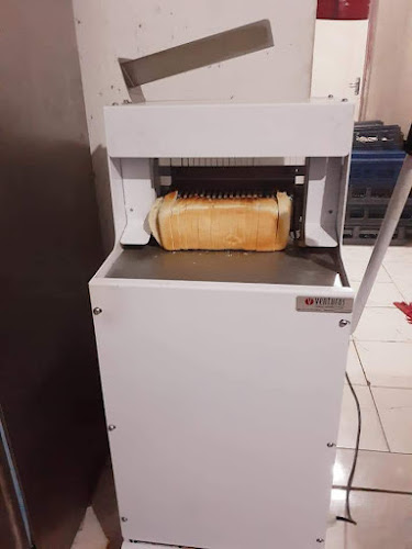 Comentarii opinii despre LLY KASI BREAD & ROLLS