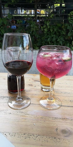 Comentarii opinii despre The Wing Republic on Florida Road