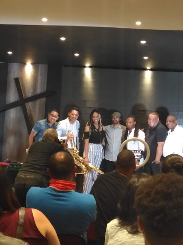 Opinii despre Grassy Park Hotel Liquor Store în Cape Town - Hospitality and gastronomy