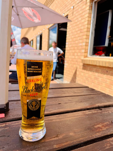 Comentarii opinii despre The Corner Pocket Bar & Billiards