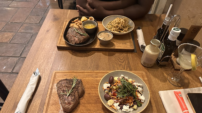 Comentarii opinii despre Casa Bella Montecasino