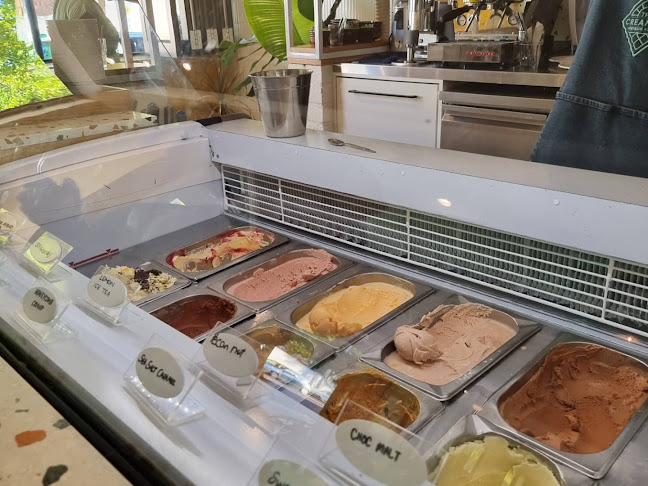 Shop 4, Newlands Quarter, Dean Street, Newlands, Cape Town, 7700