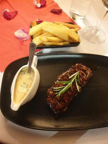 The Hussar Grill Walmer - Hospitality and gastronomy