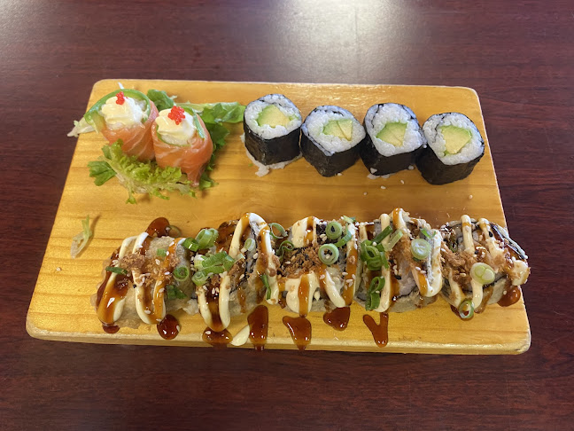 Comentarii opinii despre Wow Sushi & Asian Food Observatory