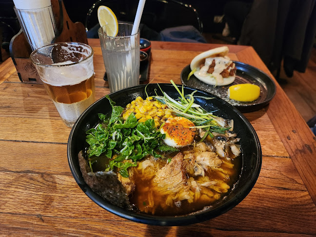 Three Wise Monkeys - Cape Town