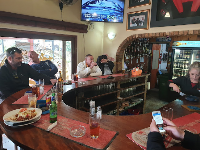 Comentarii opinii despre Douglas Mitchell Sports Bar and Grill