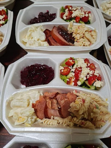 Munch O'Holics - Hospitality and gastronomy