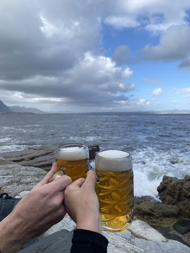 Opinii despre Bientang's Cave Restaurant & Wine Bar în Hermanus - Hospitality and gastronomy