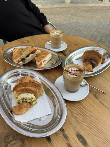 Opinii despre Lello’s Caffè Espresso Bar în Cape Town - Hospitality and gastronomy