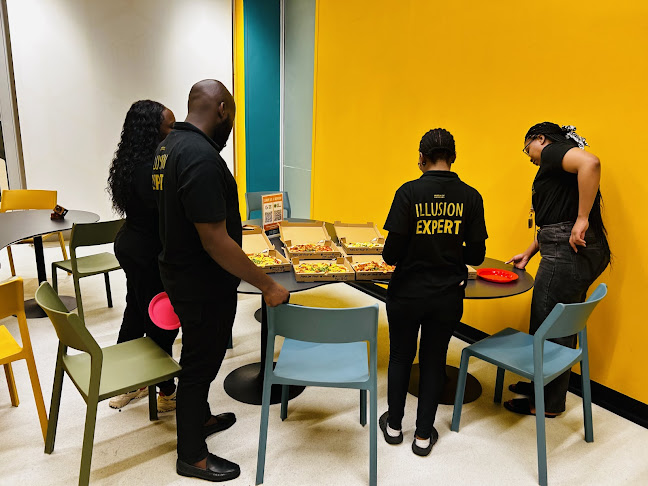 Shop FF29, The Zone @ Rosebank, 177 Oxford Rd, Rosebank, Johannesburg, 2196