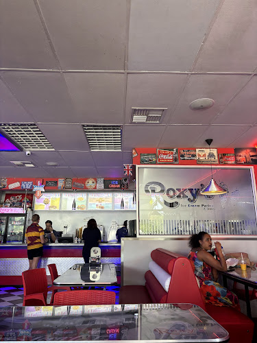 Roxy's Diner & Ice Cream Parlour - Hospitality and gastronomy