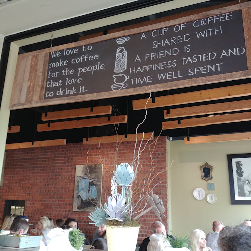 Mayfair Cafe. - Hospitality and gastronomy