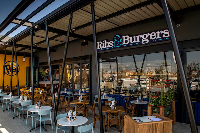 Ribs & Burgers Harvest Place