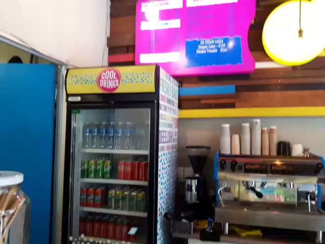 Comentarii opinii despre Crumbs And Cream