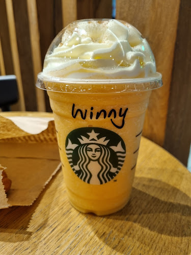 Opinii despre Starbucks Fourways Mall în Sandton - Hospitality and gastronomy