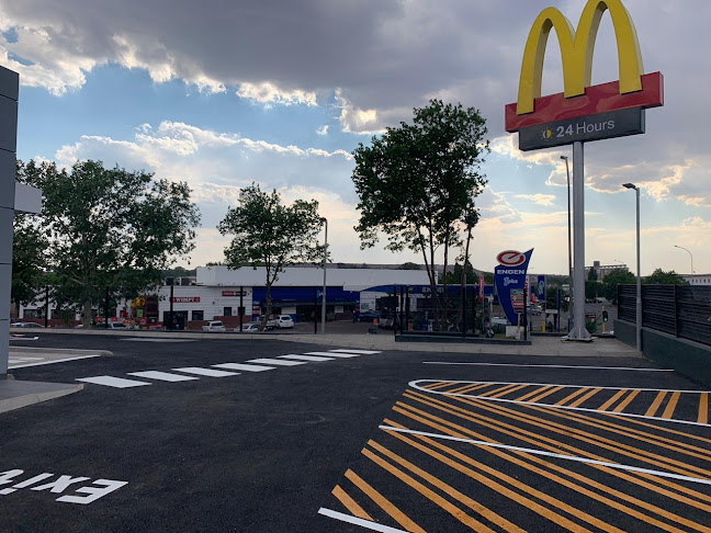 McDonald's Standerton Drive-Thru - Standerton