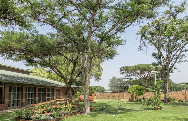 Opinii despre Brits dienssentrum în Brits - Hospitality and gastronomy