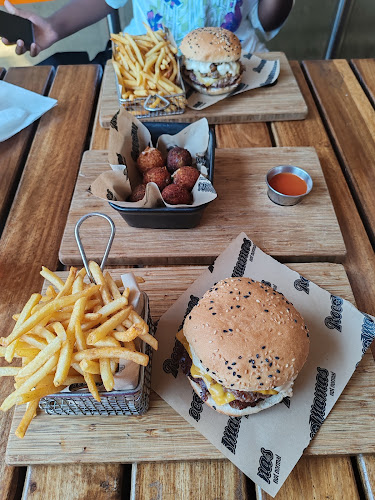 Opinii despre RocoMamas Hazeldean în Tyger Valley - Hospitality and gastronomy