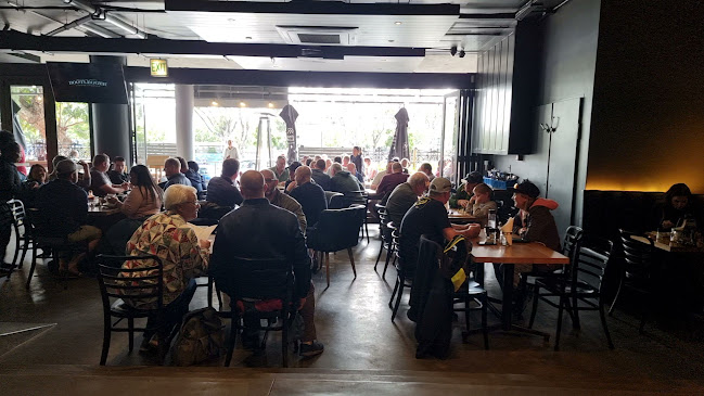 Bootlegger Green Point