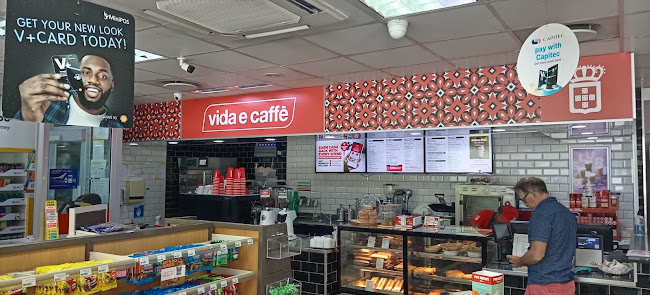 vida e caffé Coffee Shop @ Blair Atholl Motors - Hospitality and gastronomy