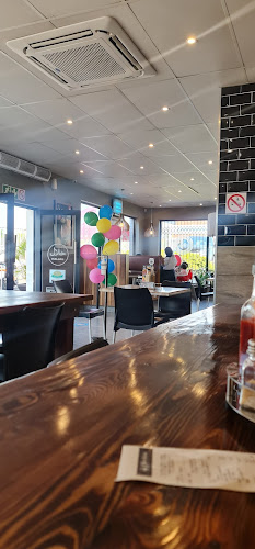 Pedros Whitehouse Drive Thru - Durban