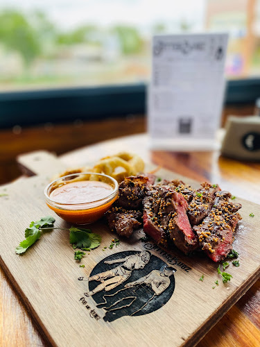 Comentarii opinii despre Jitterbugz Pub & Lounge