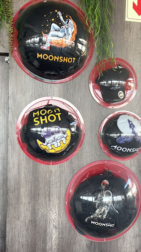 Comentarii opinii despre Moonshot Café