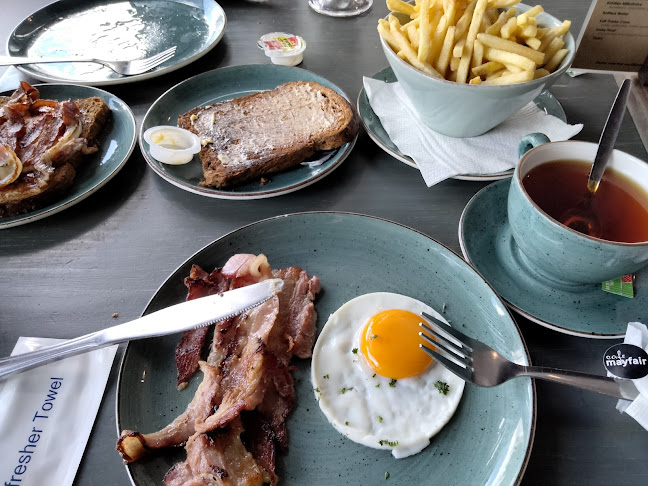 Opinii despre Cafe Mayfair în Durban - Hospitality and gastronomy