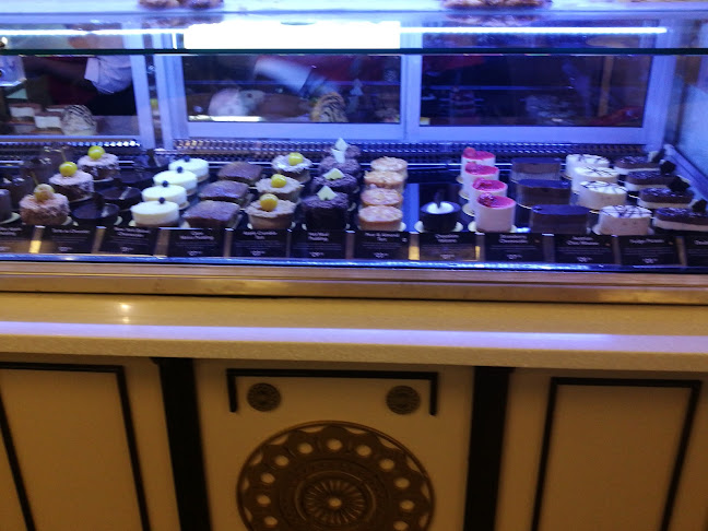 Comentarii opinii despre Château Gâteaux Thrupps Centre