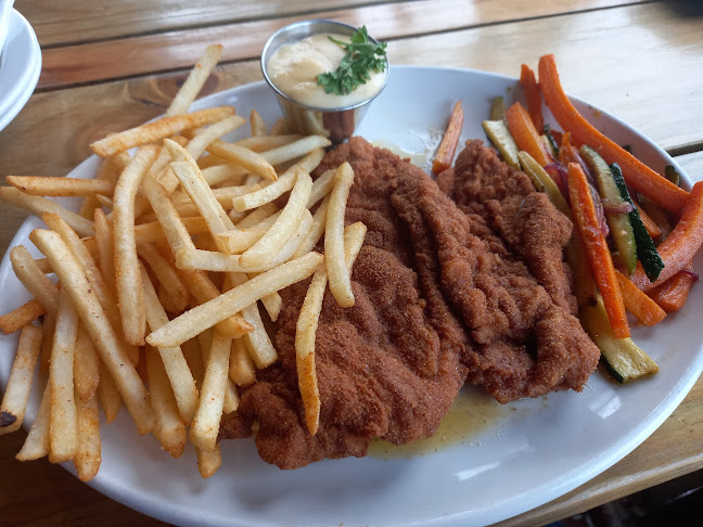 Opinii despre Barney's Tavern în Gqeberha - Hospitality and gastronomy