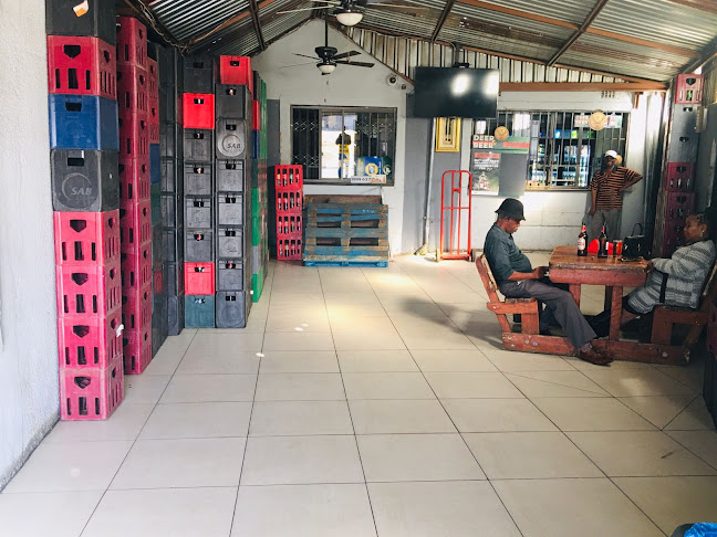 Opinii despre Ndlovu lounge în Soweto - Hospitality and gastronomy