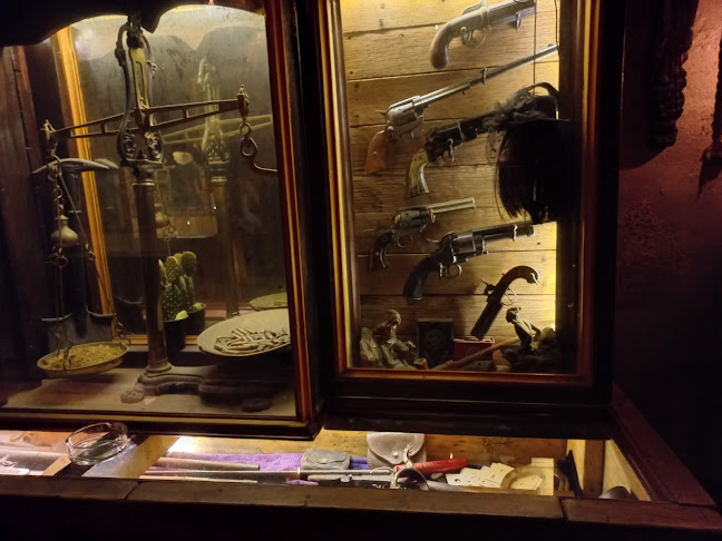 Comentarii opinii despre Dust And Dynamite