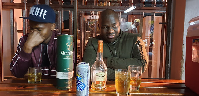 Kwathusi Braai Place - Hospitality and gastronomy