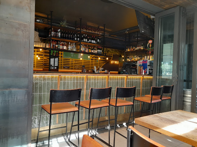 Hudsons - The Burger Joint (Green Point)