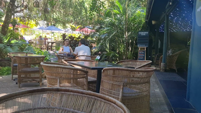 Neighbourhood Cafe & bar