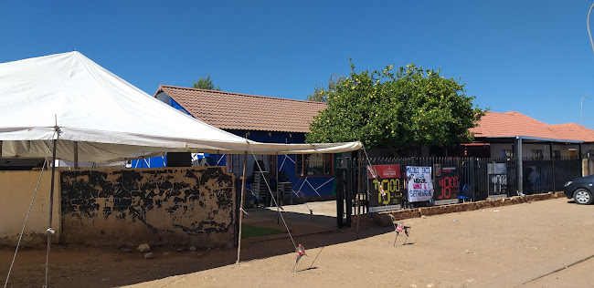 Zee's Club Restaurant - Mmabatho