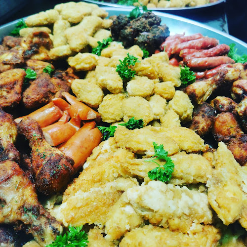 Comentarii opinii despre SS Mhlongo kitchen