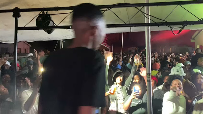 House 81 The Parliament - Saldanha