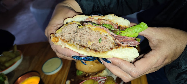 Silverbacks Fusion Restaurant - Benoni